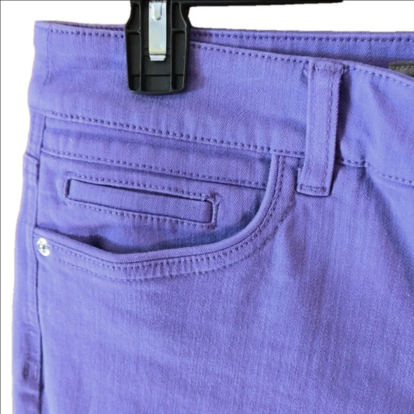 Chico's Dark Lavender Cropped Denim Pants Chico's 0.5 (size 6) - Picture 3 of 16